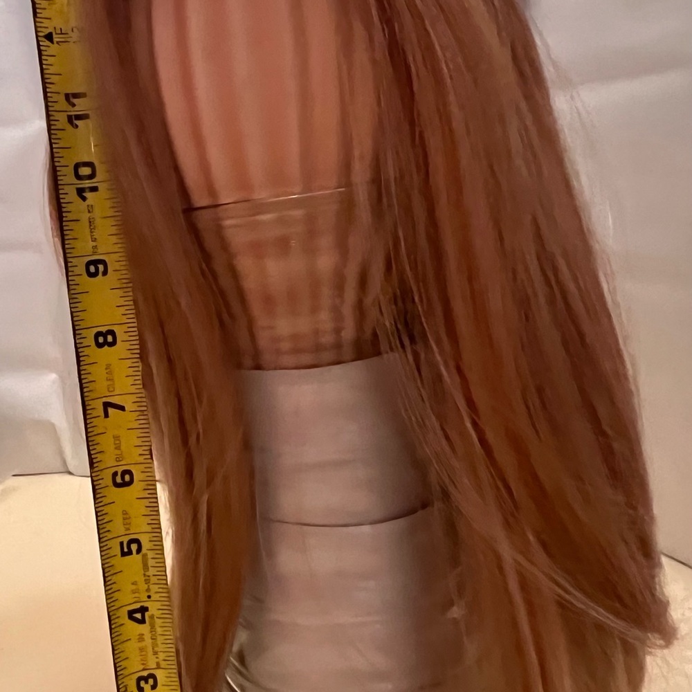 Light auburn wig topper with shape and highlights. - Picture 2 of 5